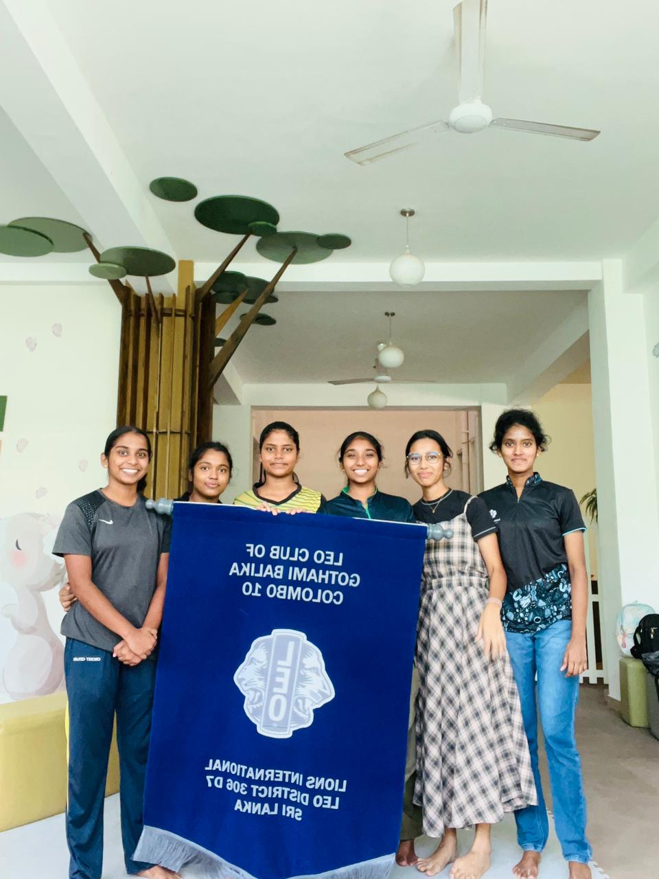Leo Club gallery photo 7